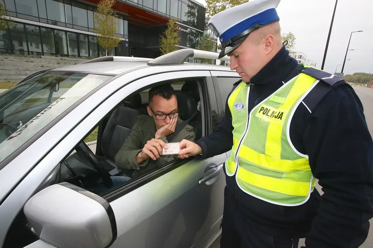 Zdjęcie Ile jest mandatu za przekroczenie prędkości? Sprawdź, ile zapłacisz!