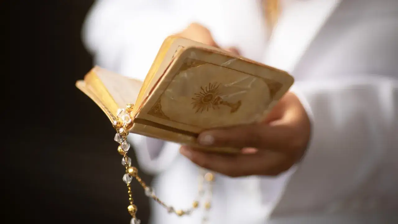 Zdjęcie Co kupić dziecku na komunię? Najlepsze pomysły na prezenty