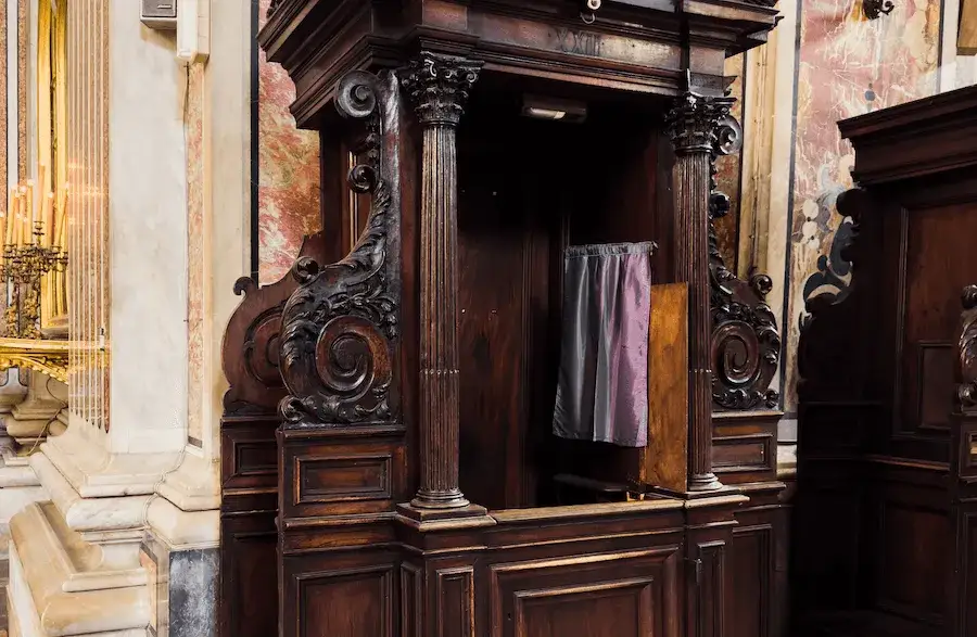 Zdjęcie Czy w prawosławiu jest spowiedź? Odkryj jej znaczenie i praktyki