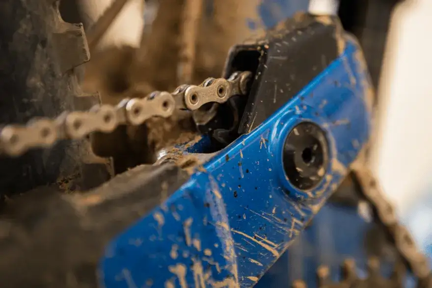 Zdjęcie Jak naoliwić łańcuch w rowerze - wybierz najlepszy smar i uniknij problemów