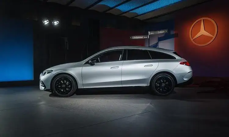 Zdjęcie Mercedes CLA Shooting Brake - elegancja i funkcjonalność w jednym modelu