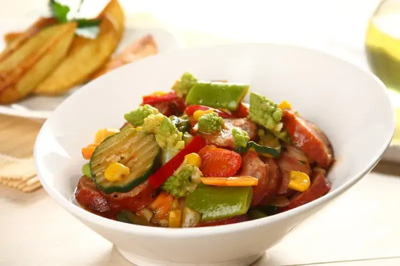 Zdjęcie Jak zrobić kiełbasę na patelni - prosta receptura na pyszne danie