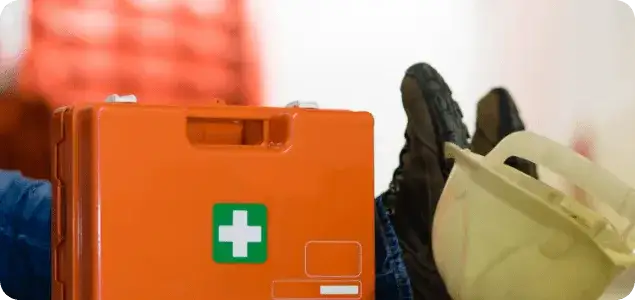 Zdjęcie Czy w apteczce może być woda utleniona? Uważaj na jej użycie
