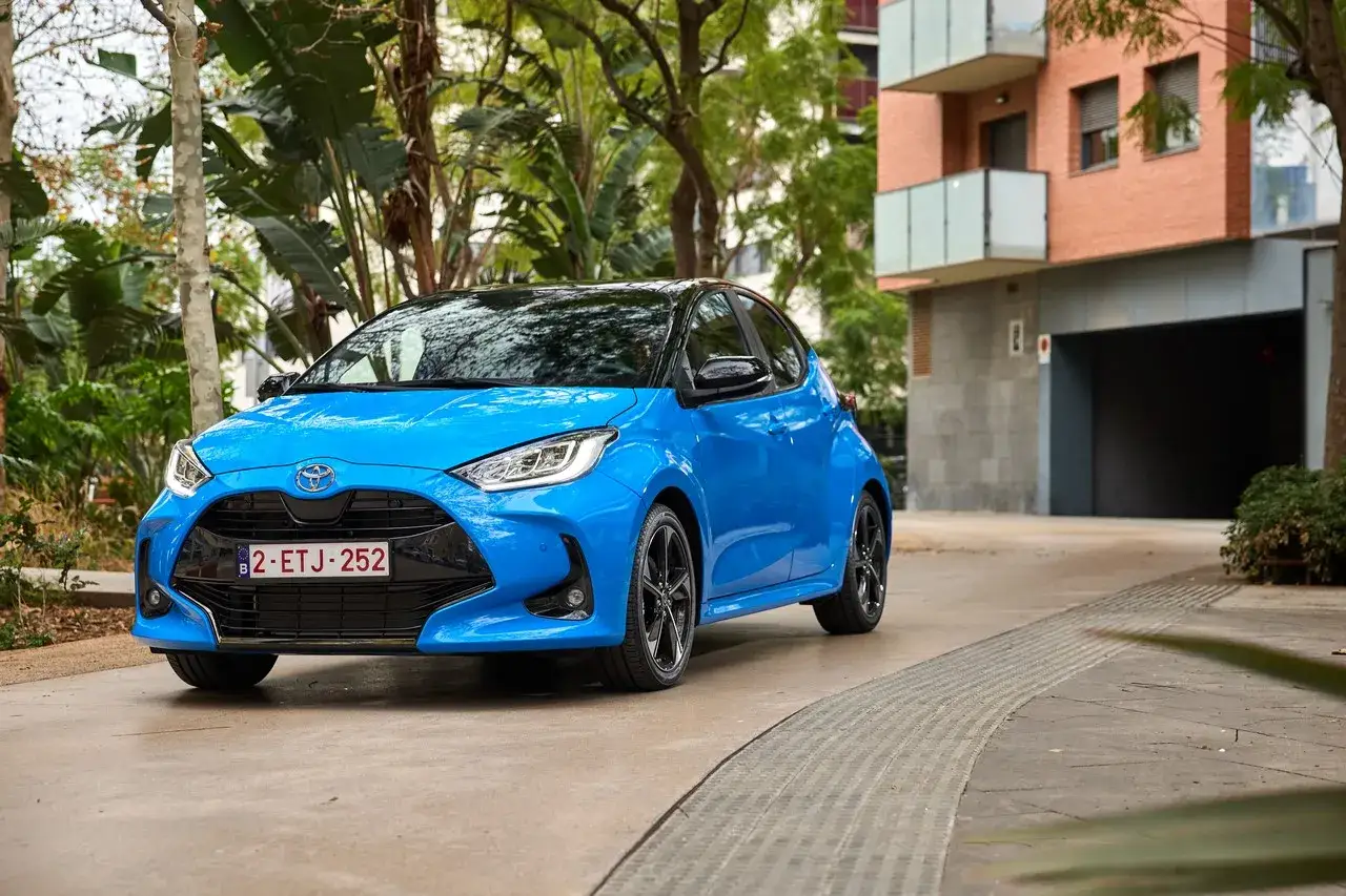 Zdjęcie Ile pali Toyota Yaris? Porównanie zużycia paliwa różnych modeli