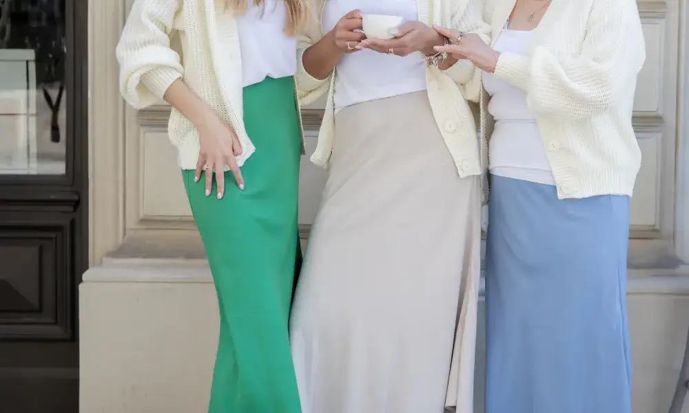 Zdjęcie Jak nosić długą sp&oacute;dnicę: stylowe porady na każdą okazję