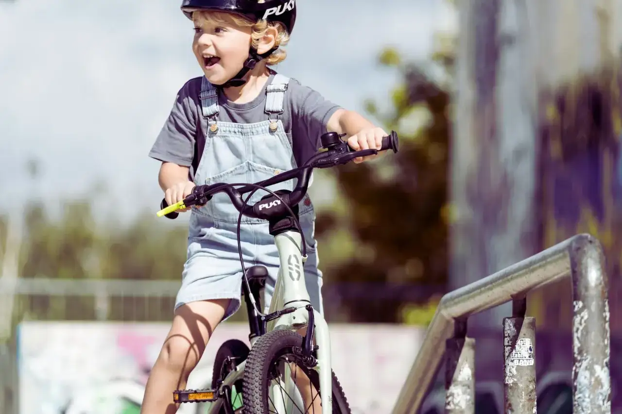 Zdjęcie Jaki rower dla 5-latki? Kluczowe wskazówki dla bezpiecznej jazdy