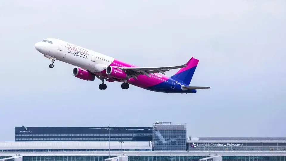 Zdjęcie Wizzair kiedy najtańsze loty – uniknij drogiego latania i oszczędzaj