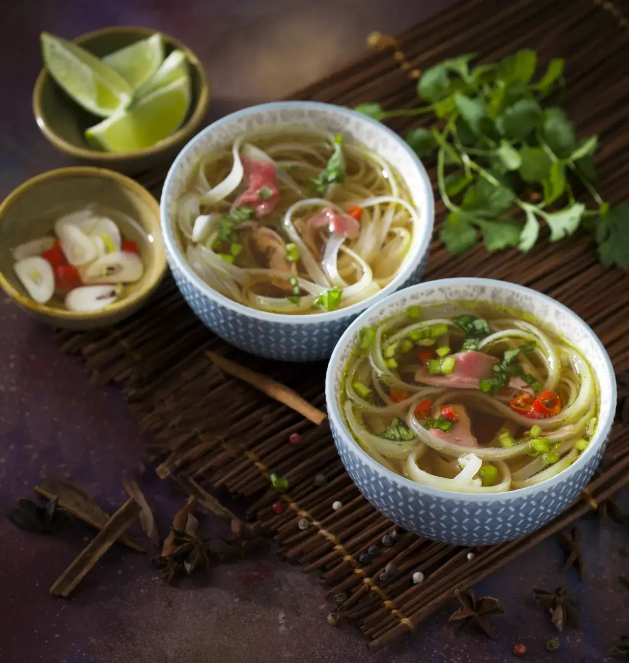 Zdjęcie Zupa pho: co to jest i dlaczego zachwyca smakoszy?