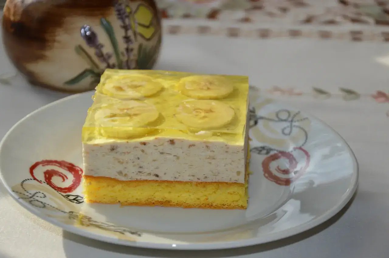 Zdjęcie Pyszne przepisy na bananowiec – odkryj różnorodność ciast z bananów
