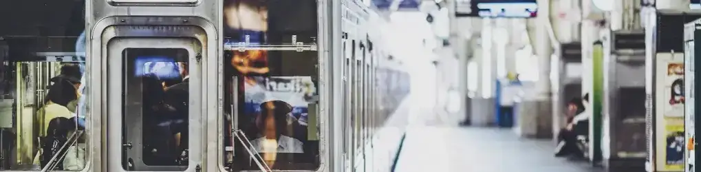 Zdjęcie Ile zarabia dyżurny ruchu PKP? Sprawdź, co wpływa na wynagrodzenie