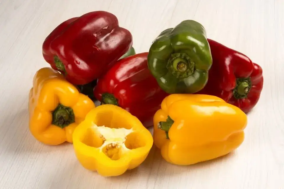 Zdjęcie Sezon na paprykę kiedy? Sprawdź, kiedy jest najlepszy czas na zakupy