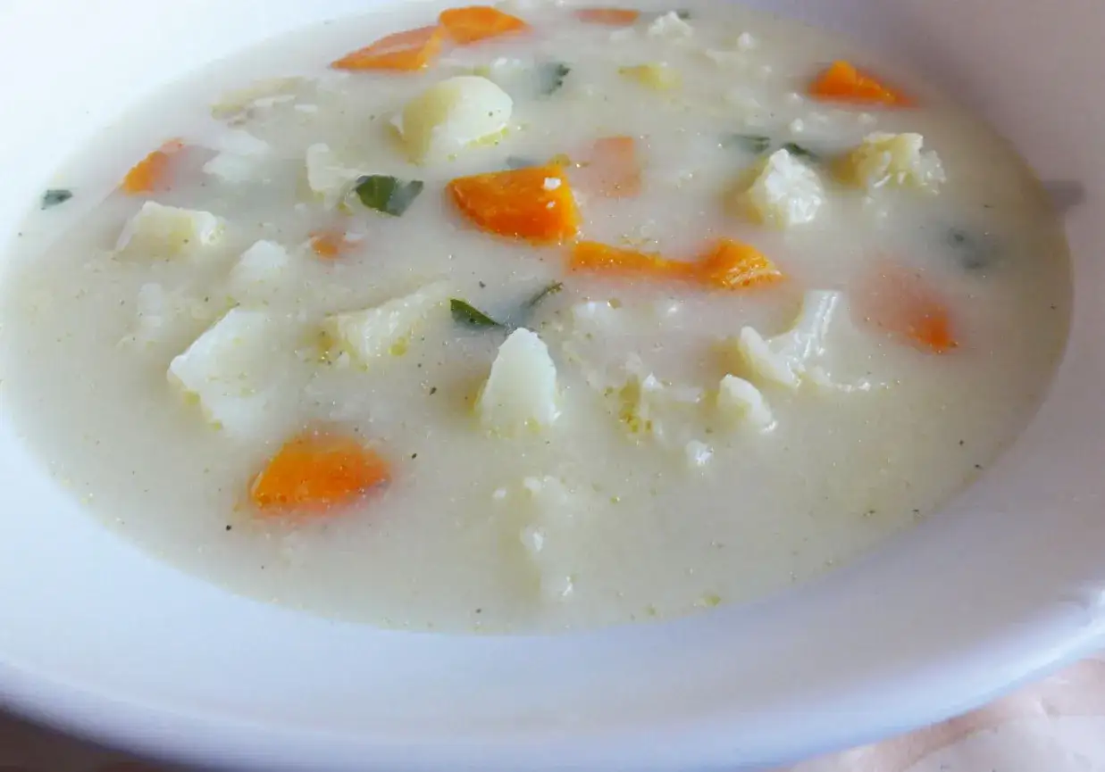 Zdjęcie Zupa kalafiorowa: przepis krok po kroku i porady kulinarne