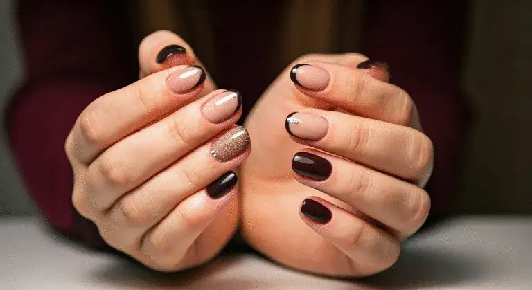 Zdjęcie Paznokcie do bordowej sukienki: 5+ inspiracji na każdą okazję