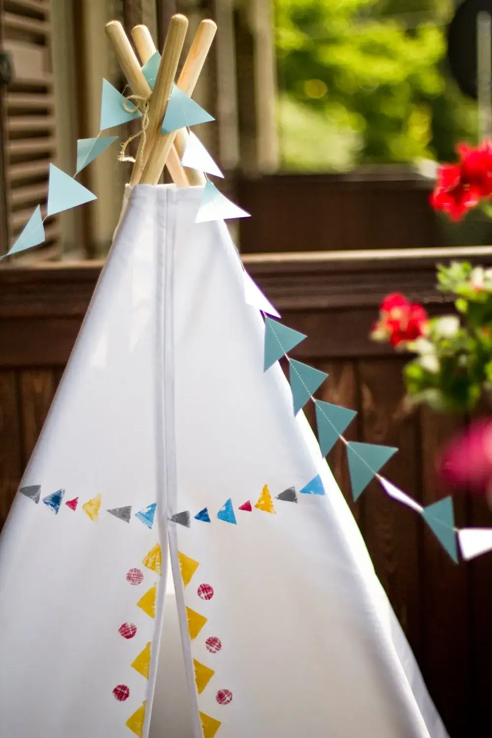 Zdjęcie Jak uszyć tipi - proste kroki do stworzenia idealnego namiotu dla dzieci