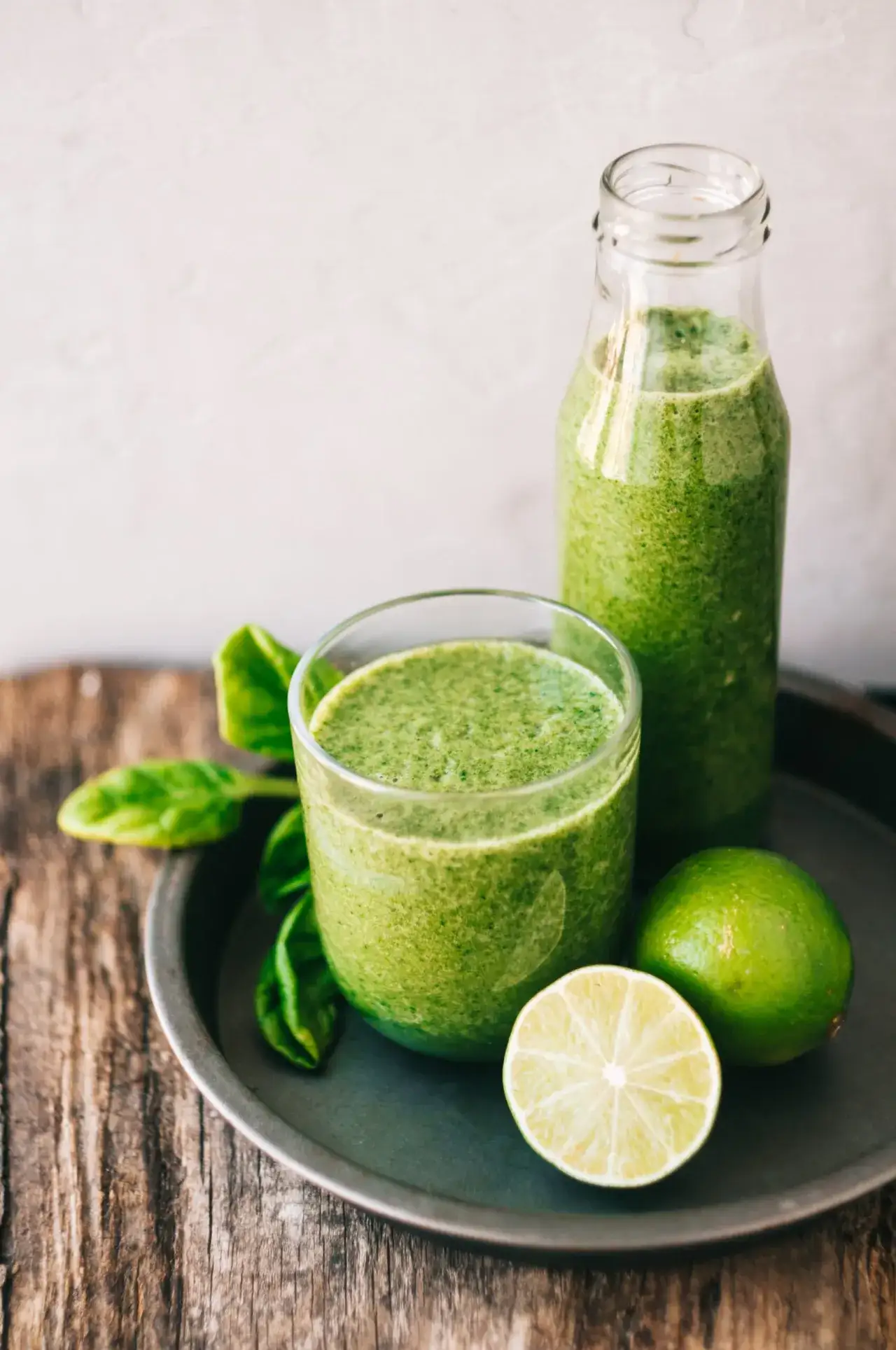 Zdjęcie Koktajl z jarmużu, banana i jabłka – zdrowy przepis na smoothie