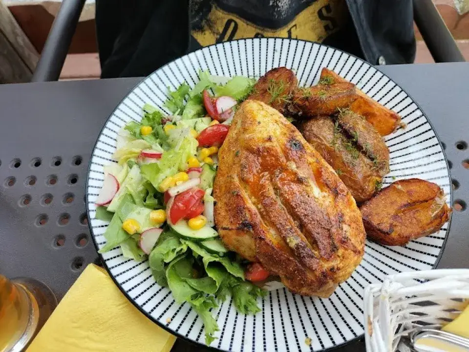 Zdjęcie Gdzie zjeść w Dusznikach-Zdroju? Odkryj najlepsze restauracje