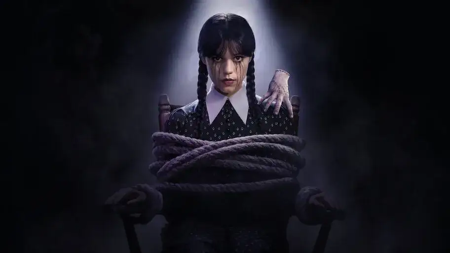 Zdjęcie Film o Wednesday: Jak serial zmienia postać Wednesday Addams