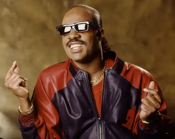 Zdjęcie Czy Stevie Wonder jest niewidomy? Prawda o jego wzroku i życiu
