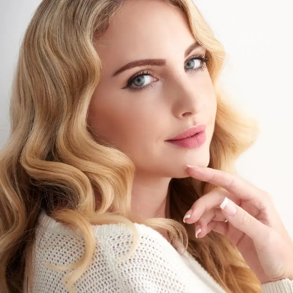 Zdjęcie Botoks na brwi co to - poznaj korzyści i efekty zabiegu