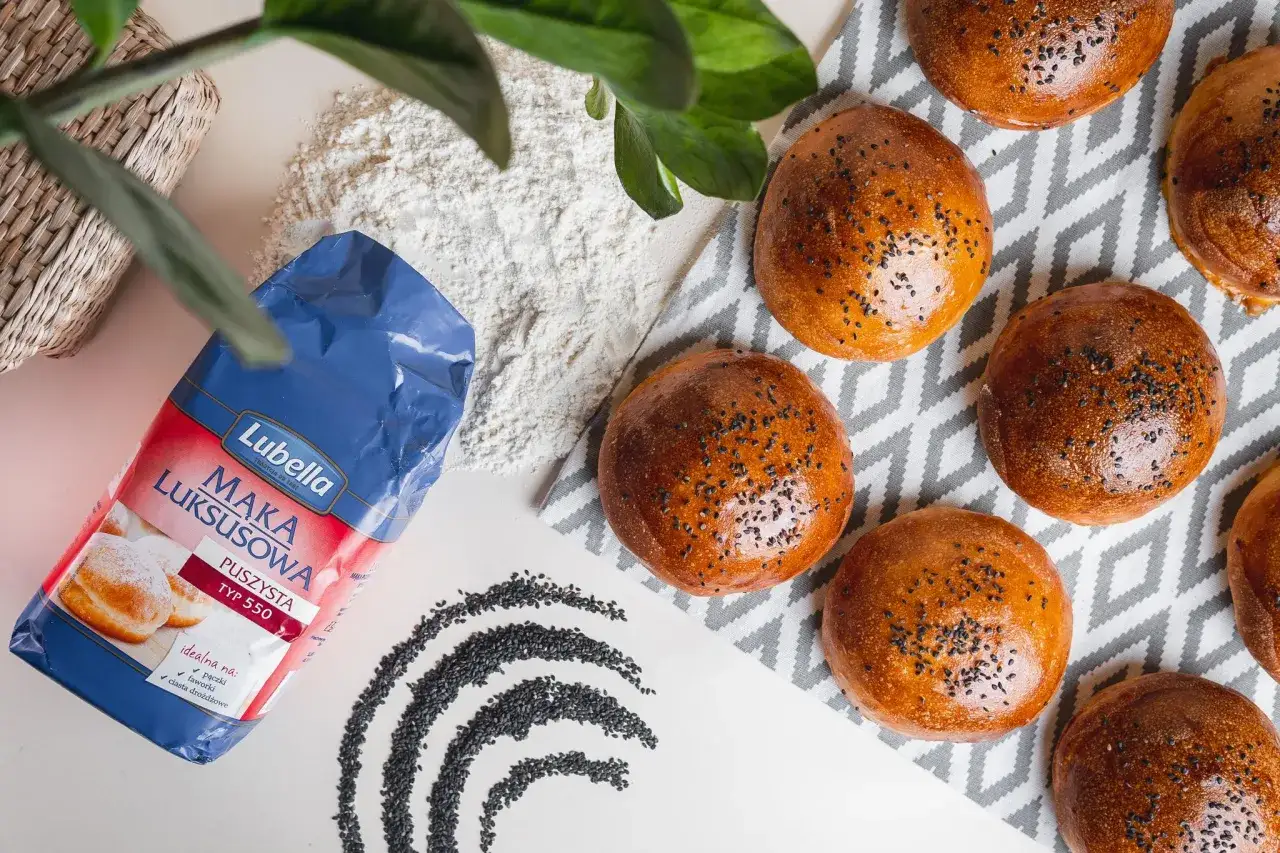 Zdjęcie Gdzie kupić bułki maślane do burgerów? Sprawdź najlepsze opcje