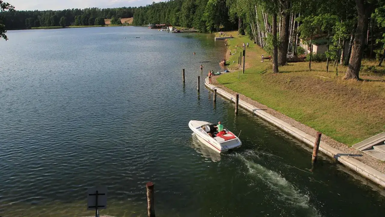 Zdjęcie Jezioro Białe Augustowskie: najlepsze miejsce na wypoczynek na Podlasiu