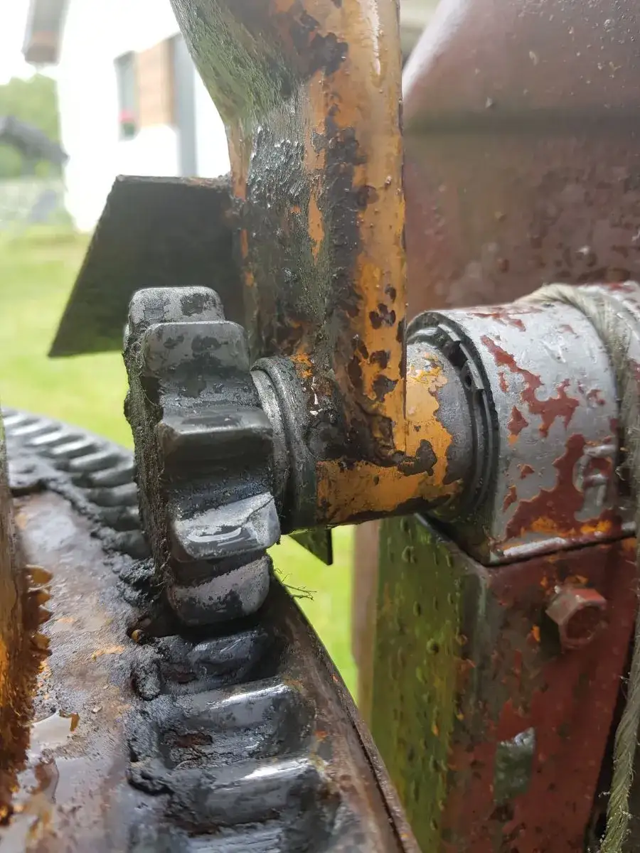 Zdjęcie Jakie łożyska do betoniarki 150l? Sprawdź, aby uniknąć problemów!