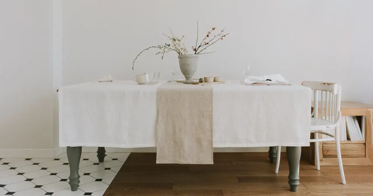 Zdjęcie Jak przygotować stół na wigilię, aby zachwycić gości i stworzyć magię świąt