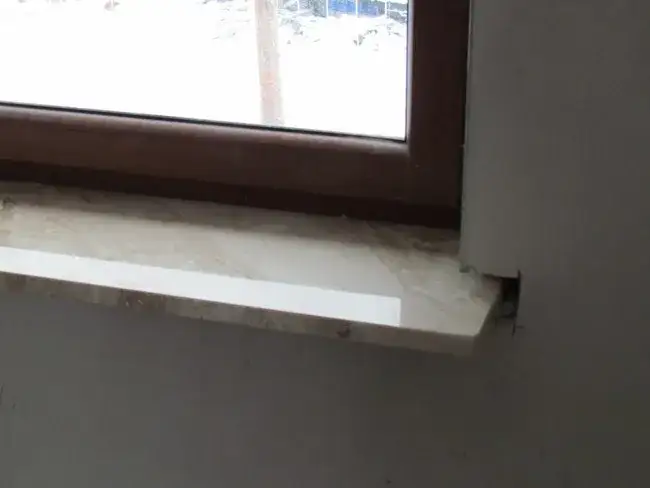 Zdjęcie Parapet pod okno czy do okna - poznaj poprawne określenie