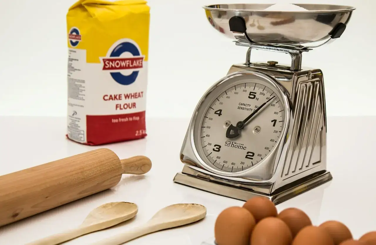 Zdjęcie Ile mąki w szklance? Sprawdź, by uniknąć błędów w pieczeniu
