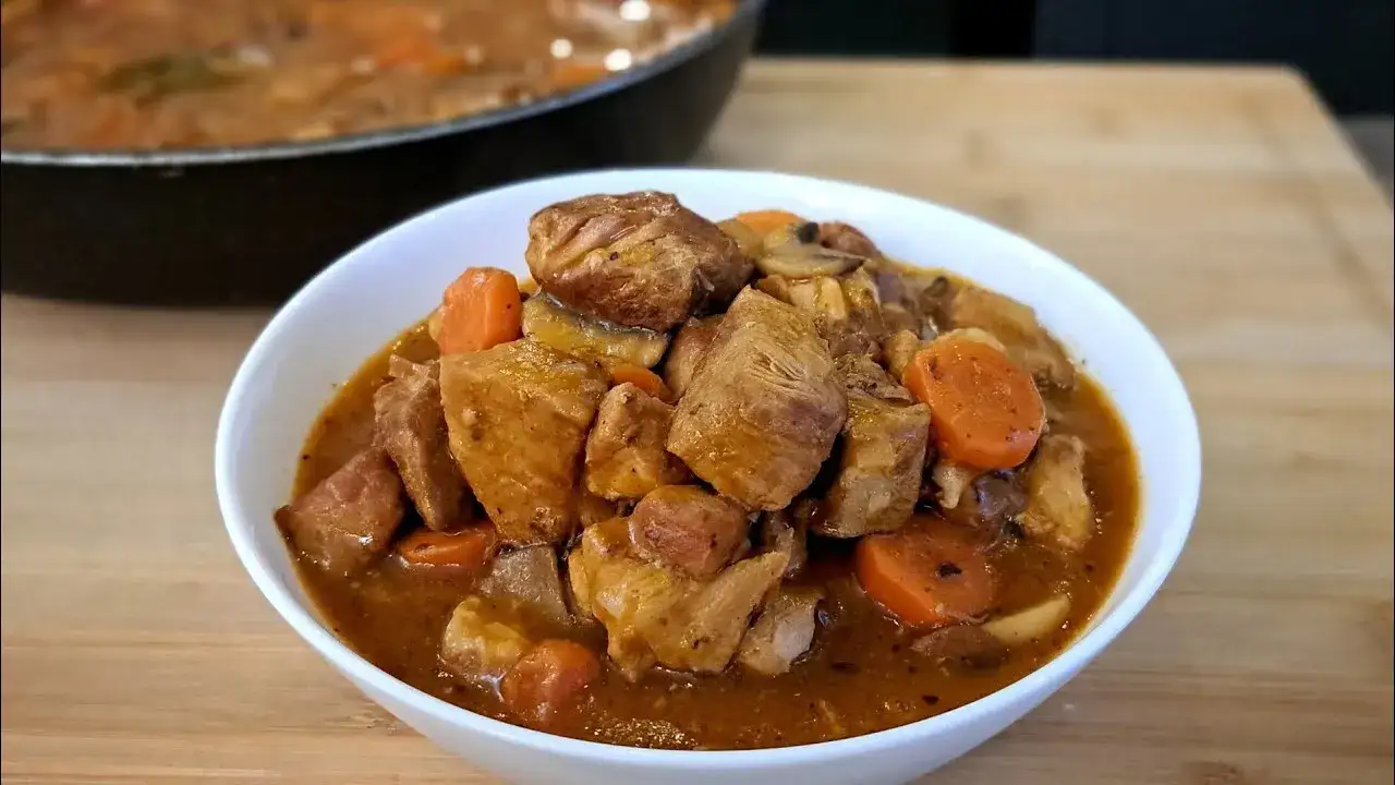 Zdjęcie Jak przygotować gulasz wieprzowy, który zaskoczy twoich gości?