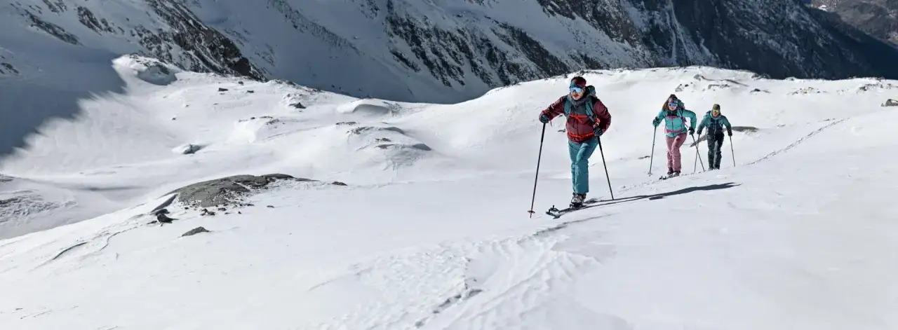 Zdjęcie Jak dobrać odpowiednią długość nart zjazdowych do swojego wzrostu