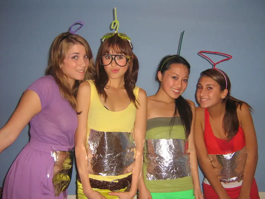 Zdjęcie Jak zrobić strój Teletubisia łatwo i tanio – krok po kroku z materiałami