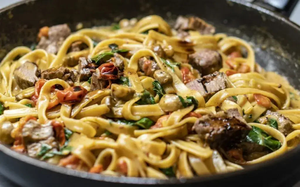 Zdjęcie Ile kalorii ma spaghetti? Kaloryczność różnych rodzajów makaronu