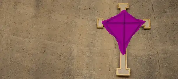 Zdjęcie Kiedy i dlaczego zasłaniamy krzyże w Wielkim Poście?
