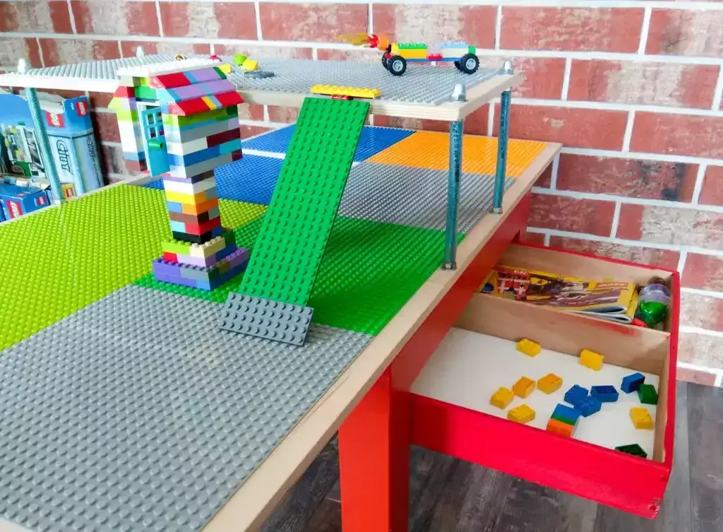 Zdjęcie Jak stworzyć idealny stół LEGO DIY: proste metody i materiały