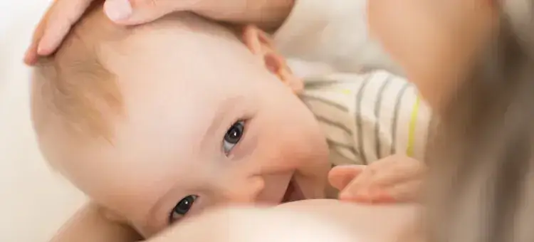 Zdjęcie Ile razy nakarmić 4-miesięczne dziecko? Sekrety częstotliwości karmienia piersią