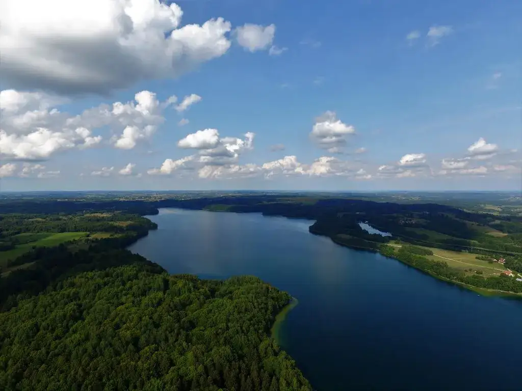 Zdjęcie Jezioro Hańcza położenie: odkryj tajemnice jego wyjątkowej lokalizacji