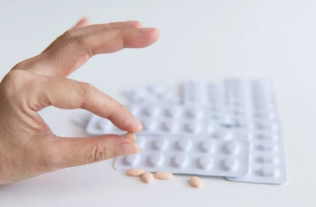 Zdjęcie Czy tabletki na cholesterol można brać co drugi dzień? Sprawdź skutki.