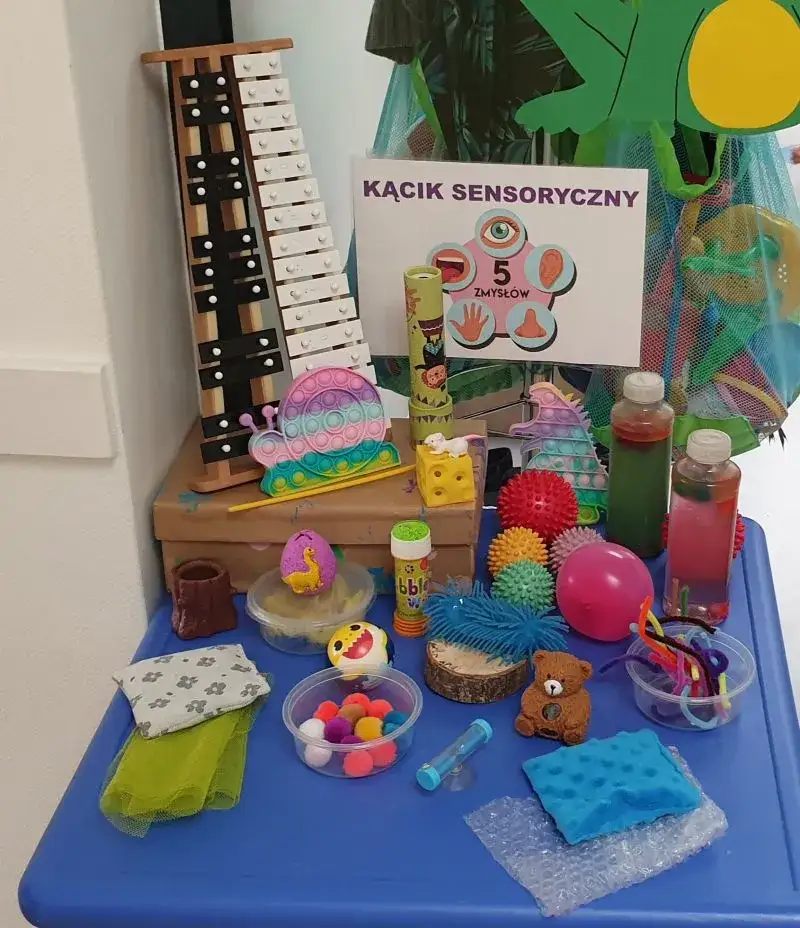 Zdjęcie Kącik sensoryczny: jak wspierać dzieci z zaburzeniami sensorycznymi