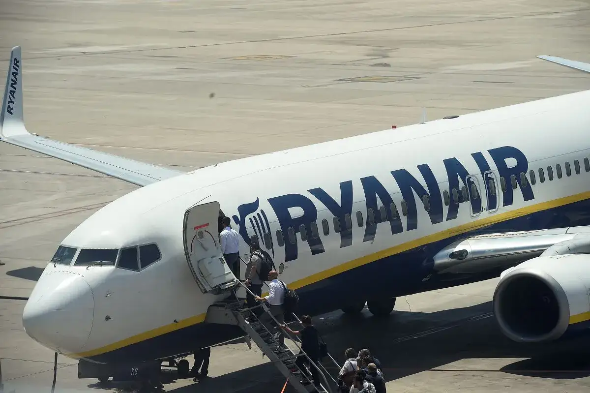 Zdjęcie Ryanair odprawa ile przed lotem - uniknij stresu i spóźnienia