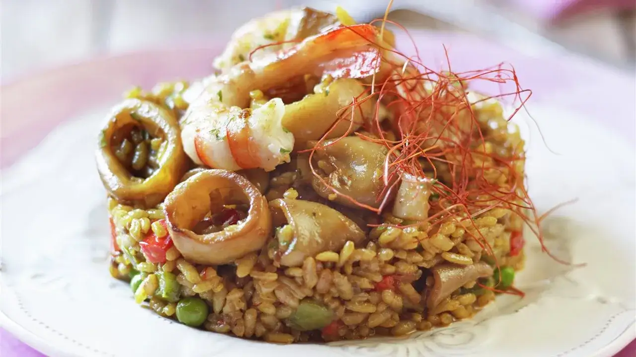 Zdjęcie Deliciosa receta de arroz con calamares que no puedes dejar de probar
