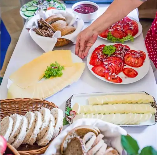 Zdjęcie Buddyzm jedzenie: Jak dieta wpływa na duchowość i etykę życia