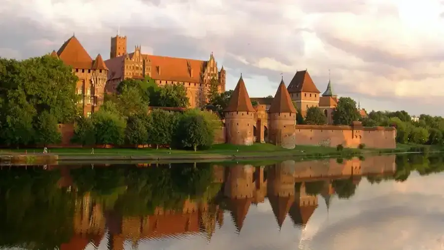 Zdjęcie Malbork atrakcje turystyczne – odkryj najważniejsze miejsca do zwiedzania