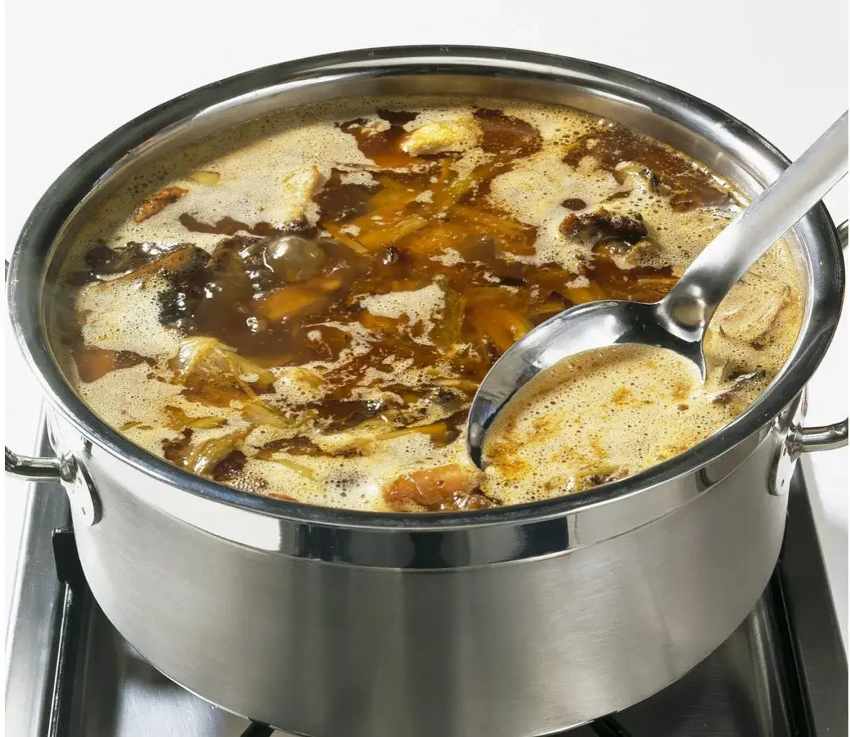 Zdjęcie Jak uzyskać intensywny smak w rosole z kaczki i kurczaka? Rady!