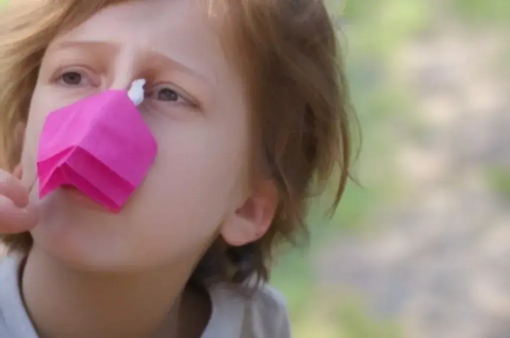 Zdjęcie Dziecko z katarem i kaszlem na dworze: Kiedy można wyjść?