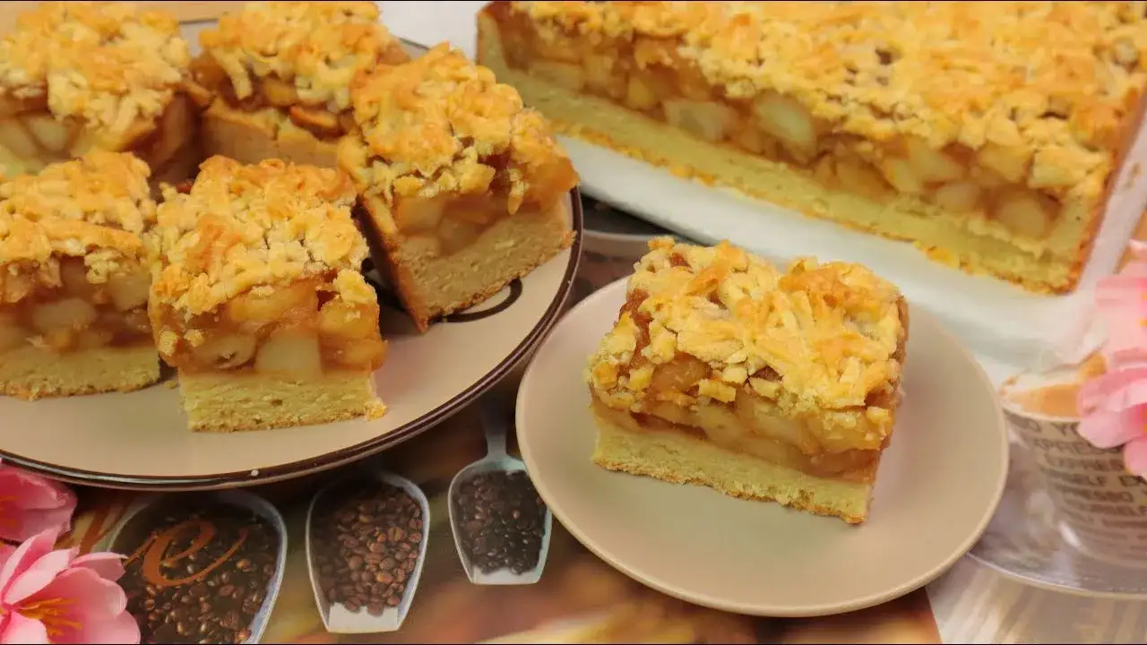 Zdjęcie Jak zrobić szarlotkę na kruchym cieście, która zachwyci wszystkich