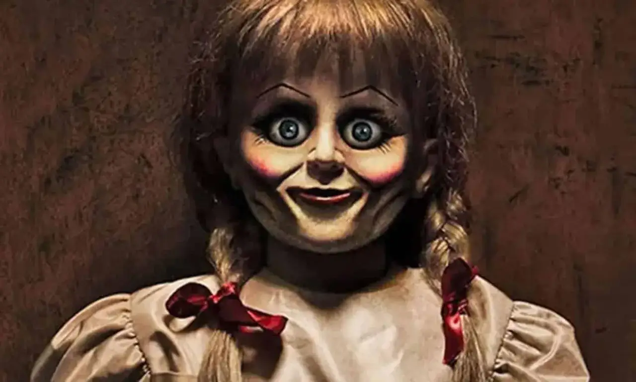 Zdjęcie Annabelle horror: mroczne tajemnice lalki, które przerażają widzów