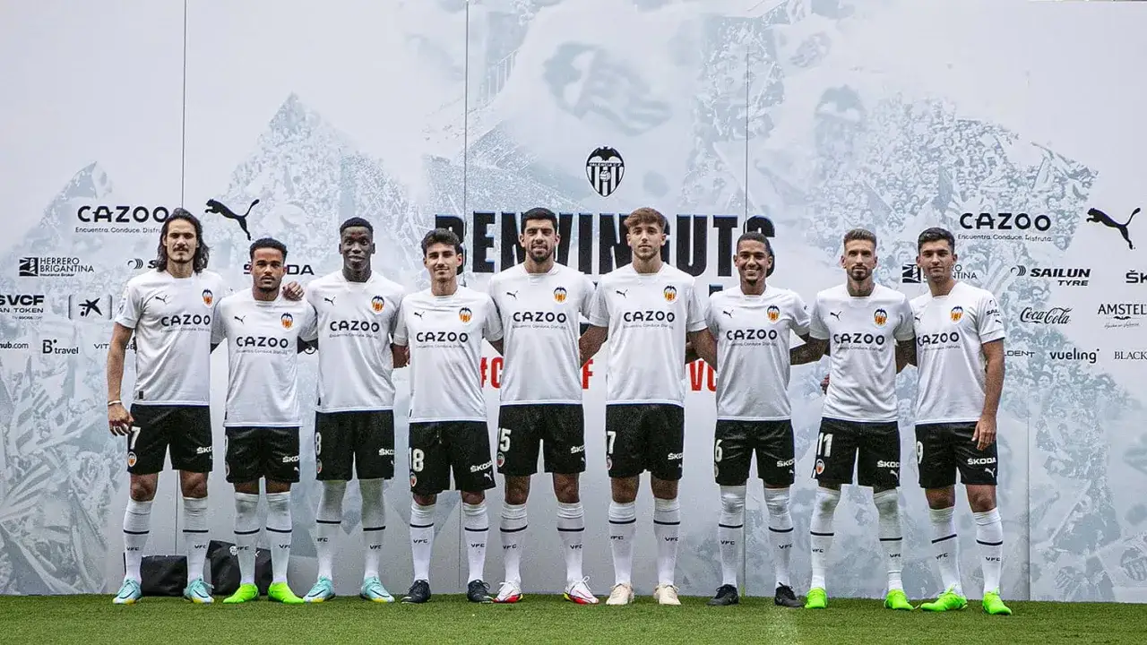 Zdjęcie Jak nazywani są piłkarze FC Valencia? Odkryj ich fascynujące historie