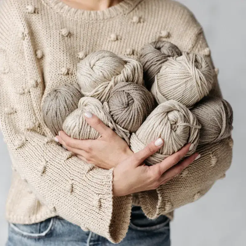 Zdjęcie Jak prać swetry, aby ich nie zniszczyć - sprawdzone metody i porady