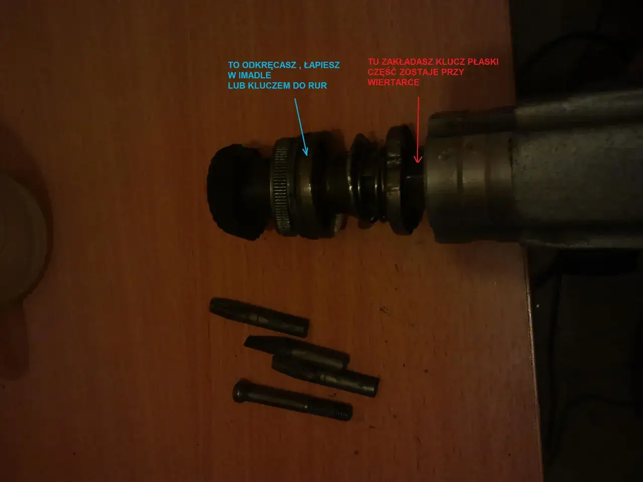 Zdjęcie Jak zdjąć głowicę z wiertarki Black & Decker i uniknąć problemów